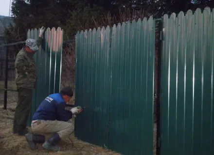 Монтаж профнастила С10Б: крепёж и узлы