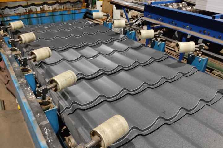 Кровля из металлочерепицы Супермонтеррей