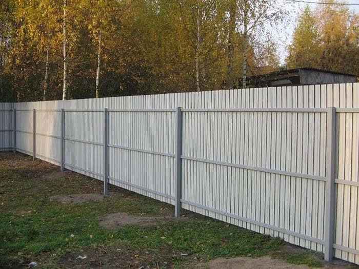 Столбы для забора и ограждений в СПб и ЛО