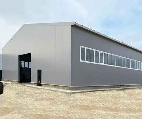 Объект из сэндвич-панелей — пример 3