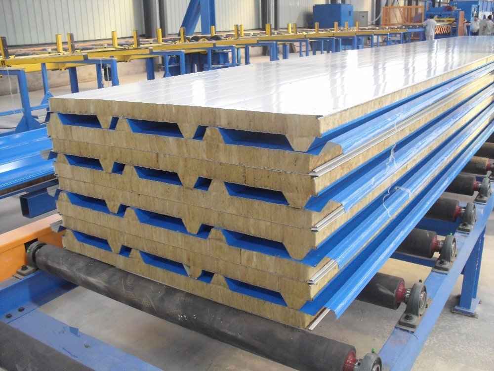 Изготовление кровельных сэндвич панелей