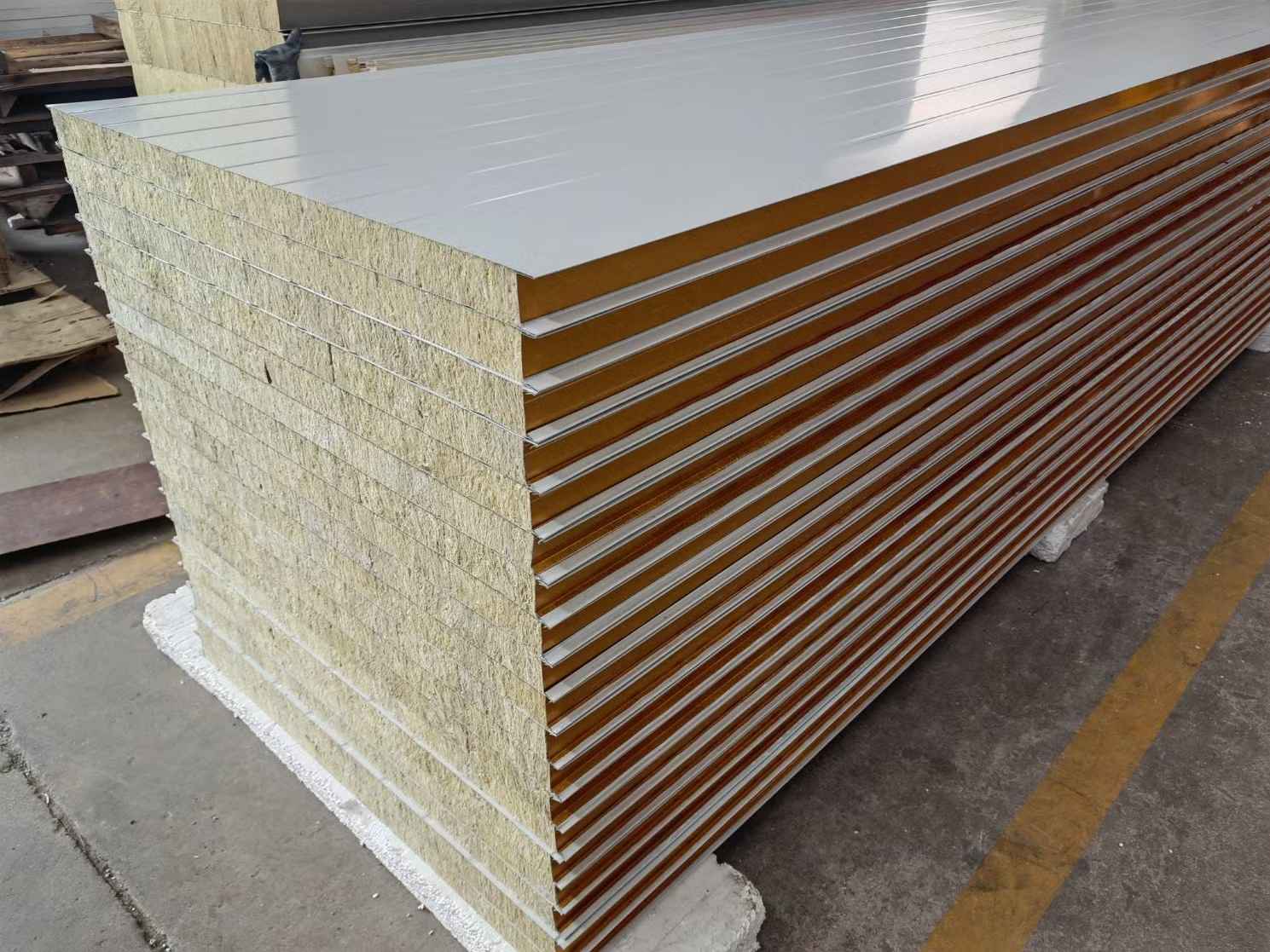 Сэндвич-панели для перегородок 20 мм