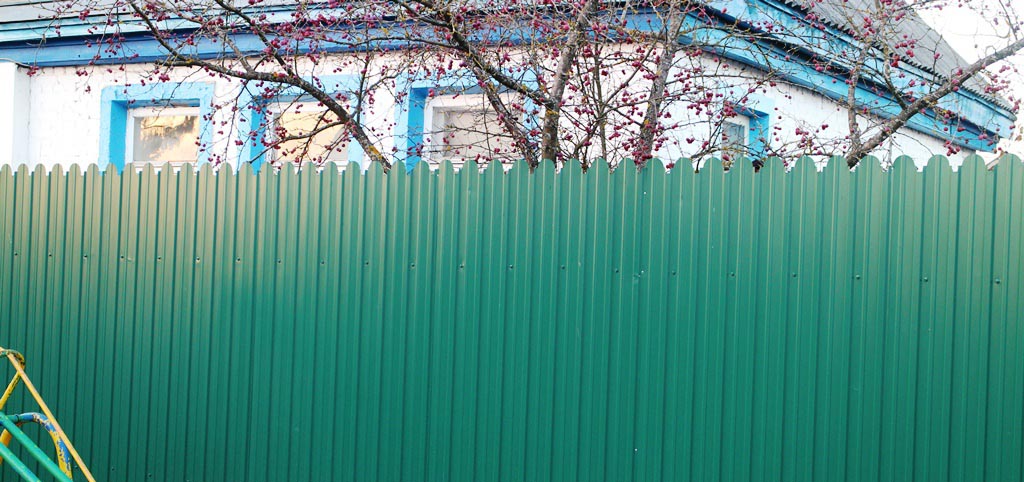 Профнастил С10Б с фигурным резом — объект 2